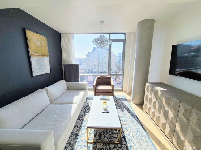 Building Photo - 1545 Pine St