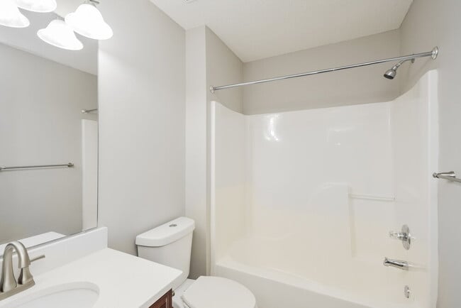 Building Photo - 40 Stone Ridge Way