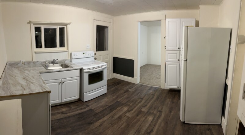 Building Photo - 257 Thompson Ave