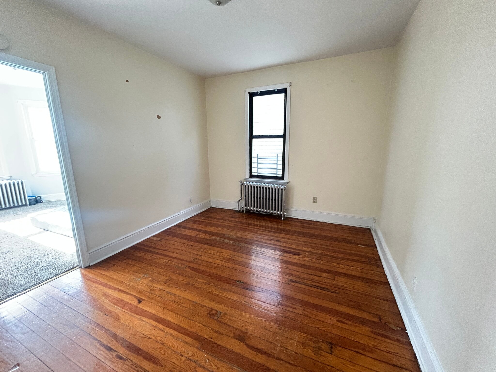 Building Photo - 318 71st St