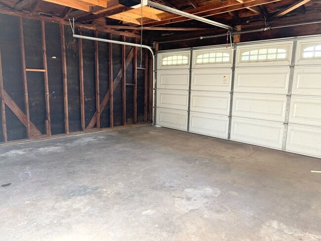 Building Photo - 5002 N Aspan Ave