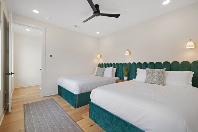 Building Photo - 1117 3rd Ave S