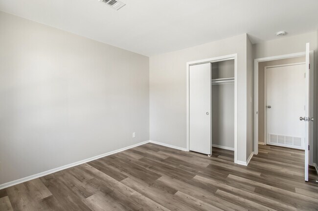 Building Photo - 1344 Camden Way