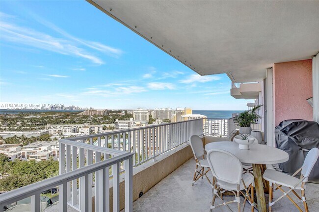 Building Photo - 781 Crandon Blvd