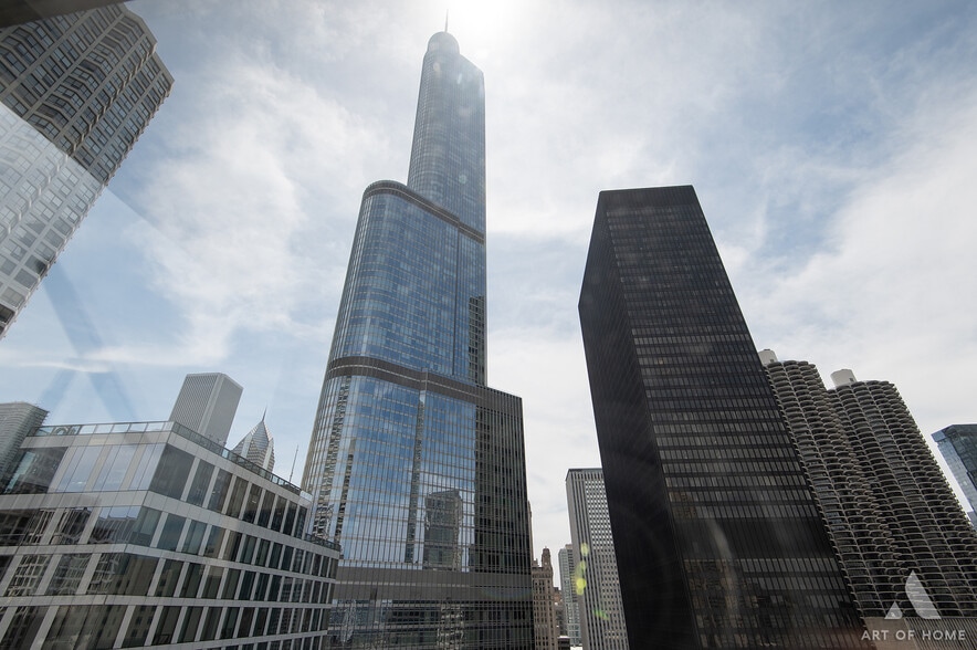 Building Photo - 440 N Wabash Ave