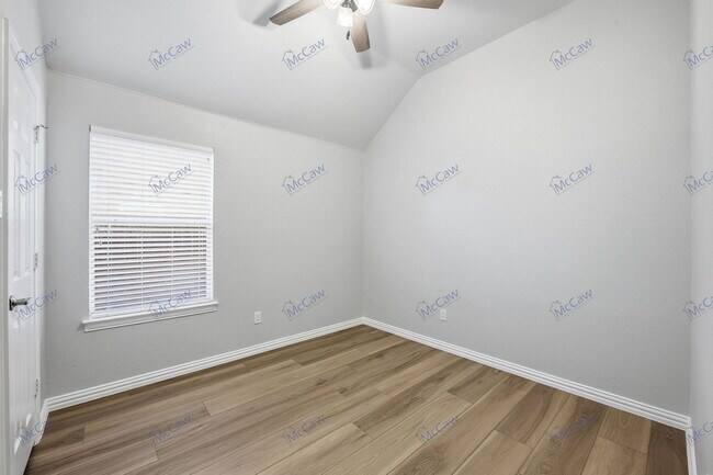 Building Photo - 309 Canterbury Dr