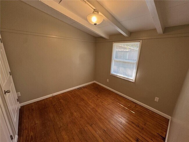 Building Photo - 4051 Pringle Dr