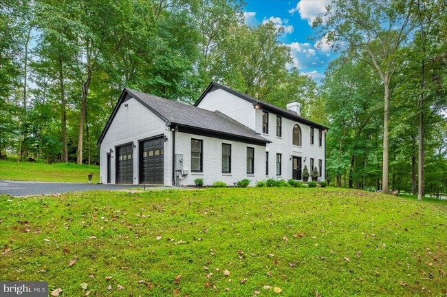 Building Photo - 8225 Hawkins Creamery Rd