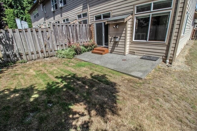 Building Photo - 20901 Cypress Way