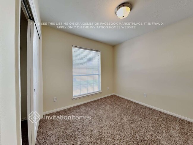 Building Photo - 22218 Doubletree Park Dr