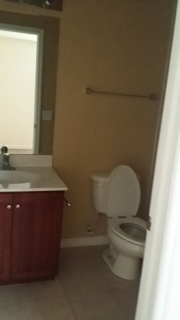 Building Photo - Stunning 2-Bedroom Townhouse in the Desirable Gated Community of The Hammocks!