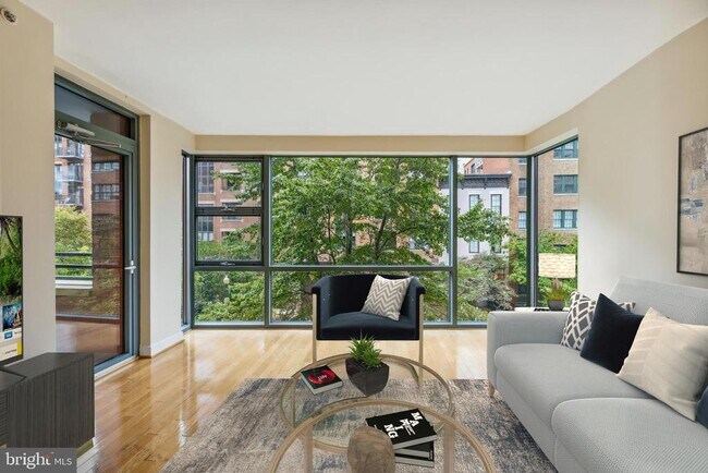 Building Photo - 1117 10th St NW