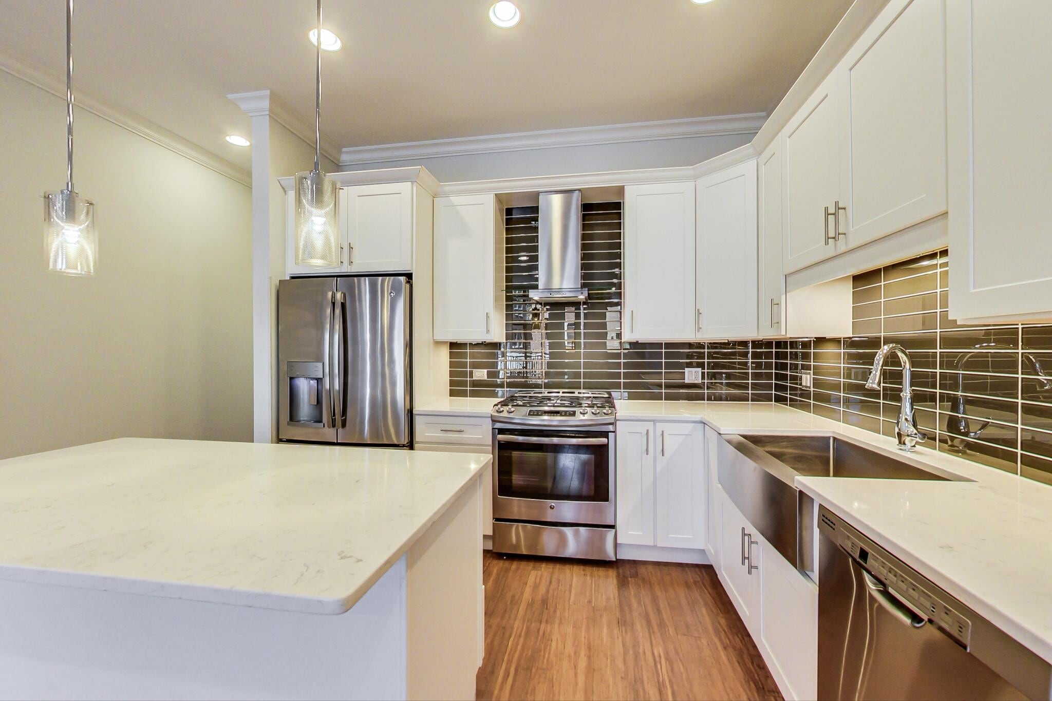 Building Photo - 2341 W North Ave