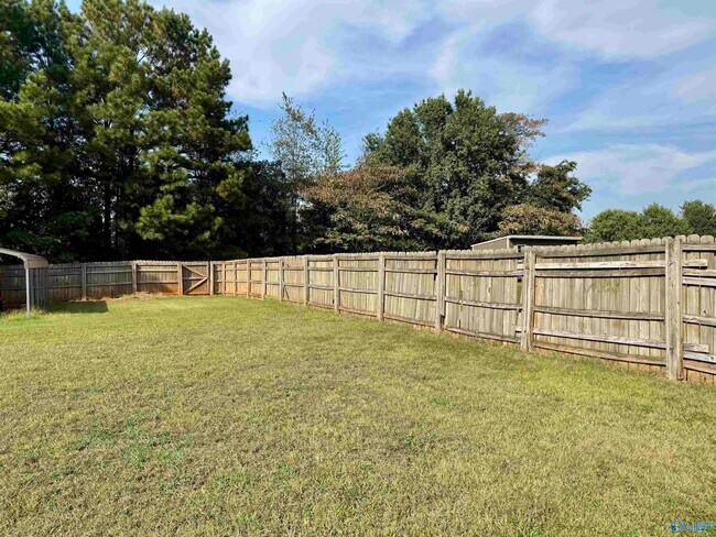 Building Photo - 176 Barnstable Ct