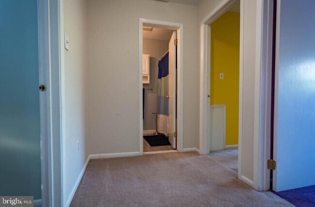 Building Photo - 57 Brighton Ct