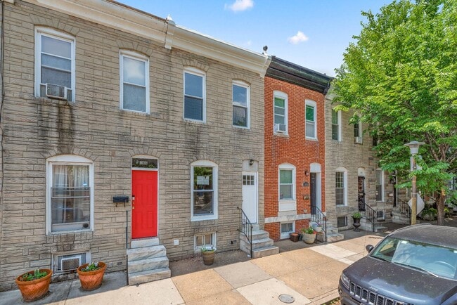Building Photo - 146 N Ellwood Ave