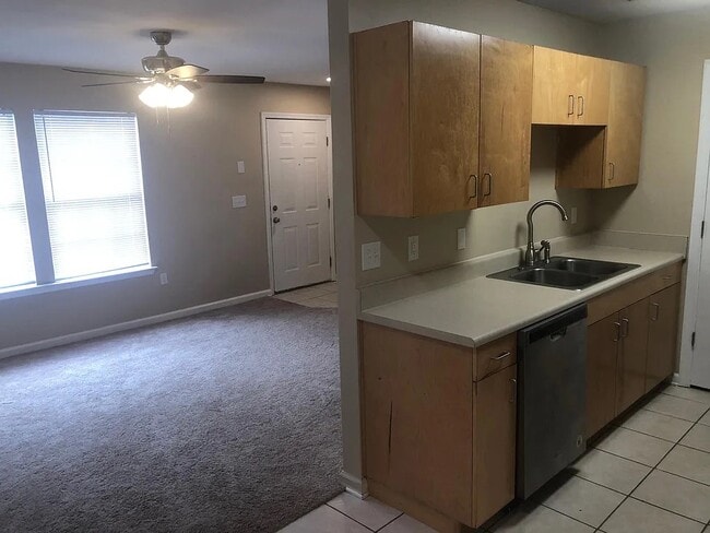 Building Photo - 2520 Graves Rd