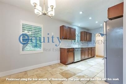 Building Photo - 4858 Viewmont St