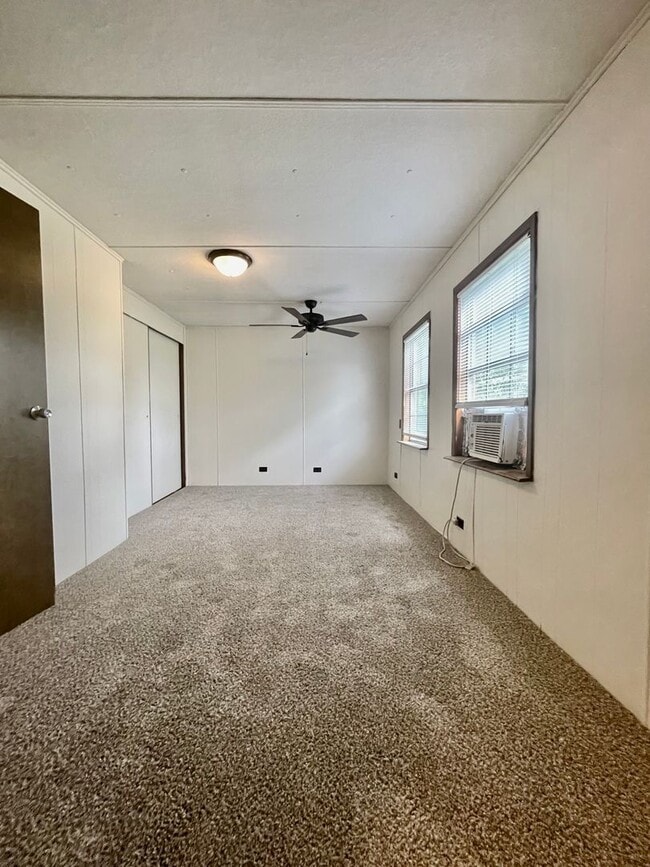 Building Photo - Spacious updated 3 bedroom, 2 bathroom home on acreage