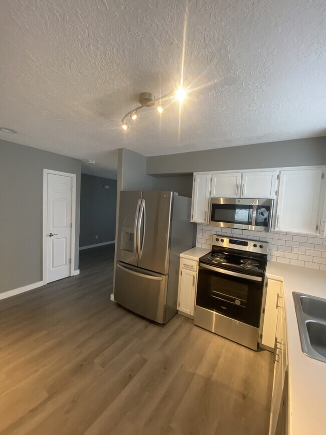 Building Photo - 1270 Marstone Ct SE