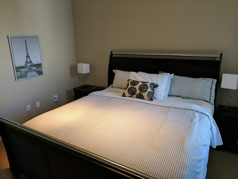 Building Photo - 400 17th Street Northwest