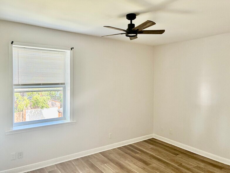 Building Photo - 2747 Armand Pl