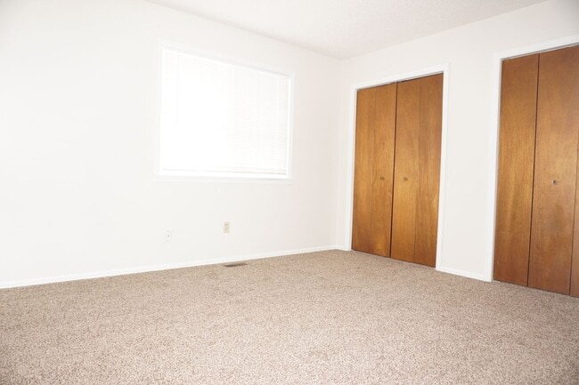 Building Photo - 2 Bedroom Townhome Located near Downtown Colorado Springs