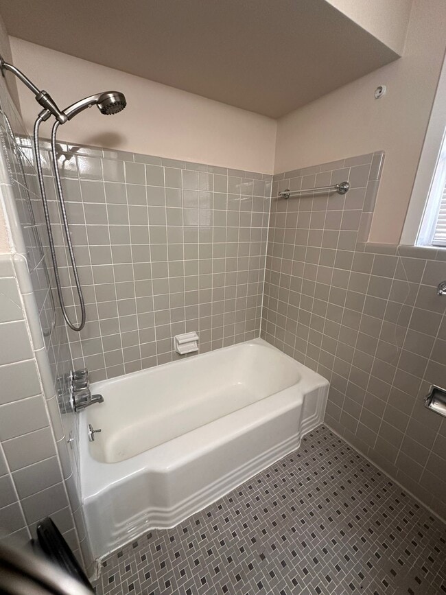 Building Photo - 4422 Nenana Dr