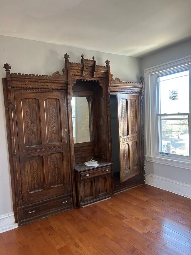 Building Photo - 2405 N 17th St