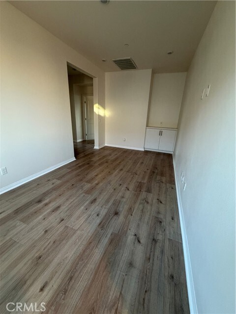 Building Photo - 1446 Laurelwood Dr