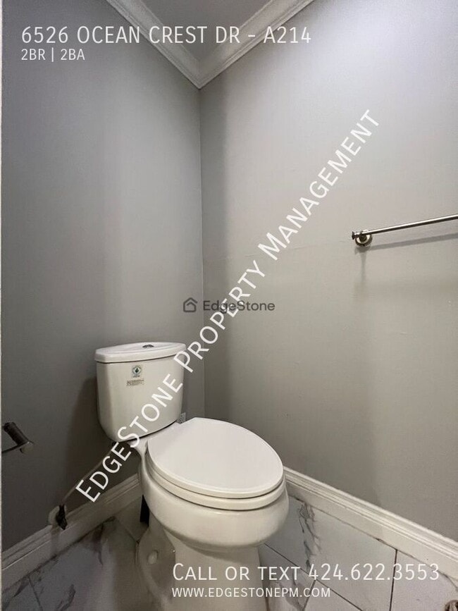 Building Photo - 6526 Ocean Crest Dr