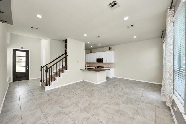 Building Photo - 1715 Ryon Falls Dr