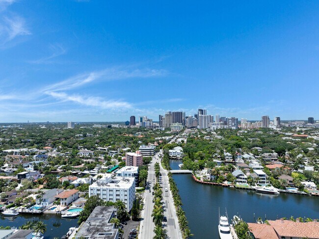 Building Photo - 1770 E Las Olas Blvd