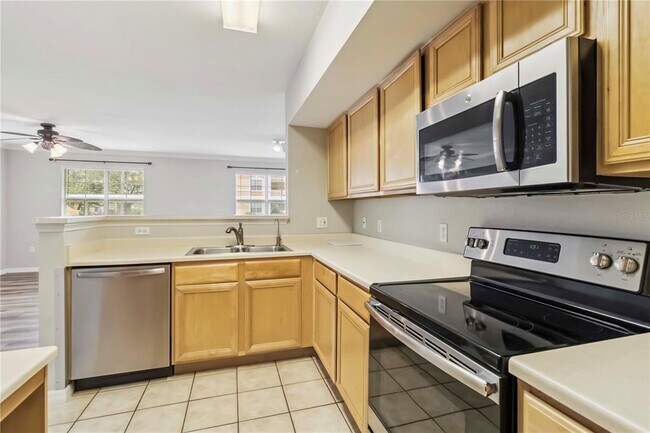 Building Photo - 1125 Villagio Cir