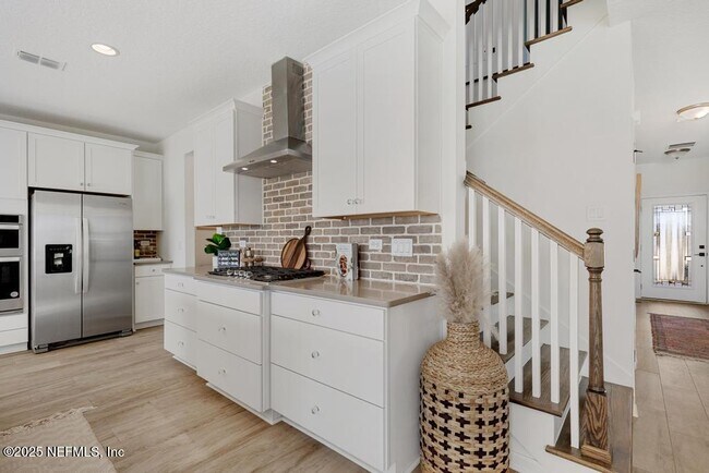 Building Photo - 27 Twilight Ln