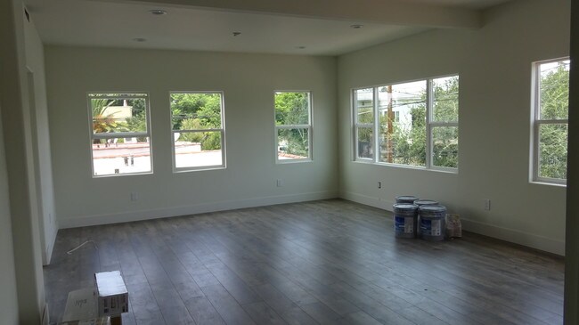Building Photo - 4302 Normal Ave