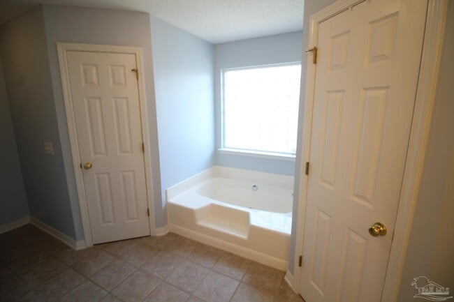 Building Photo - 5454 Keel Dr