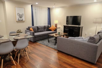 Building Photo - 65 W 107th St