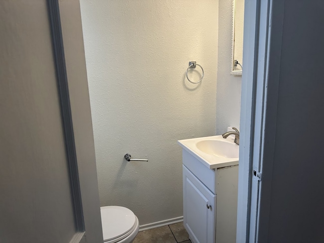 Building Photo - Spacious 4-Bed Home with Garage Near I-225 and Parks!