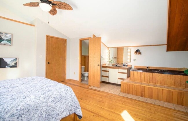 Building Photo - Beautiful, secluded 3 bedroom home for rent