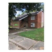 Building Photo - Apartment for rent in Duson.