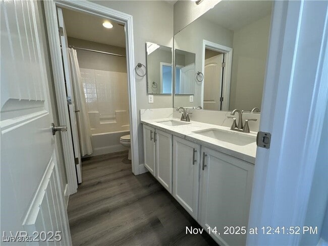 Building Photo - 7363 London Blue Ct