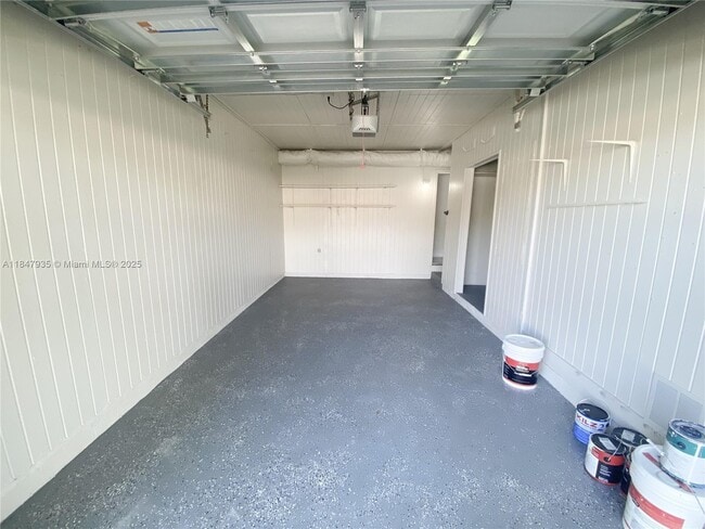 Building Photo - 7805 NW 67th Ave