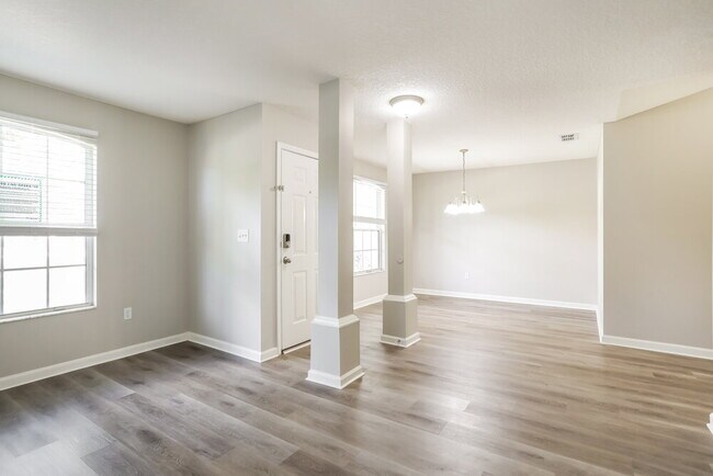 Building Photo - 3029 Hickory Glen Dr