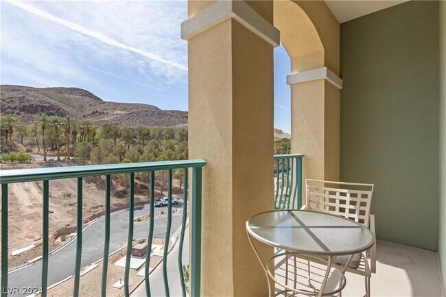 Building Photo - 30 Strada Di Villaggio