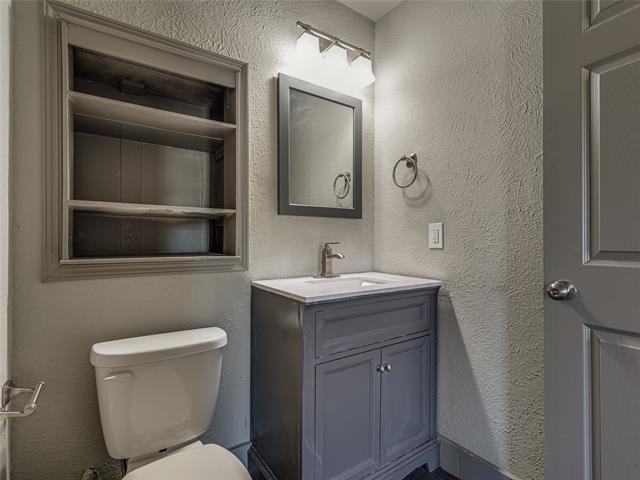 Building Photo - 416 N 8th St