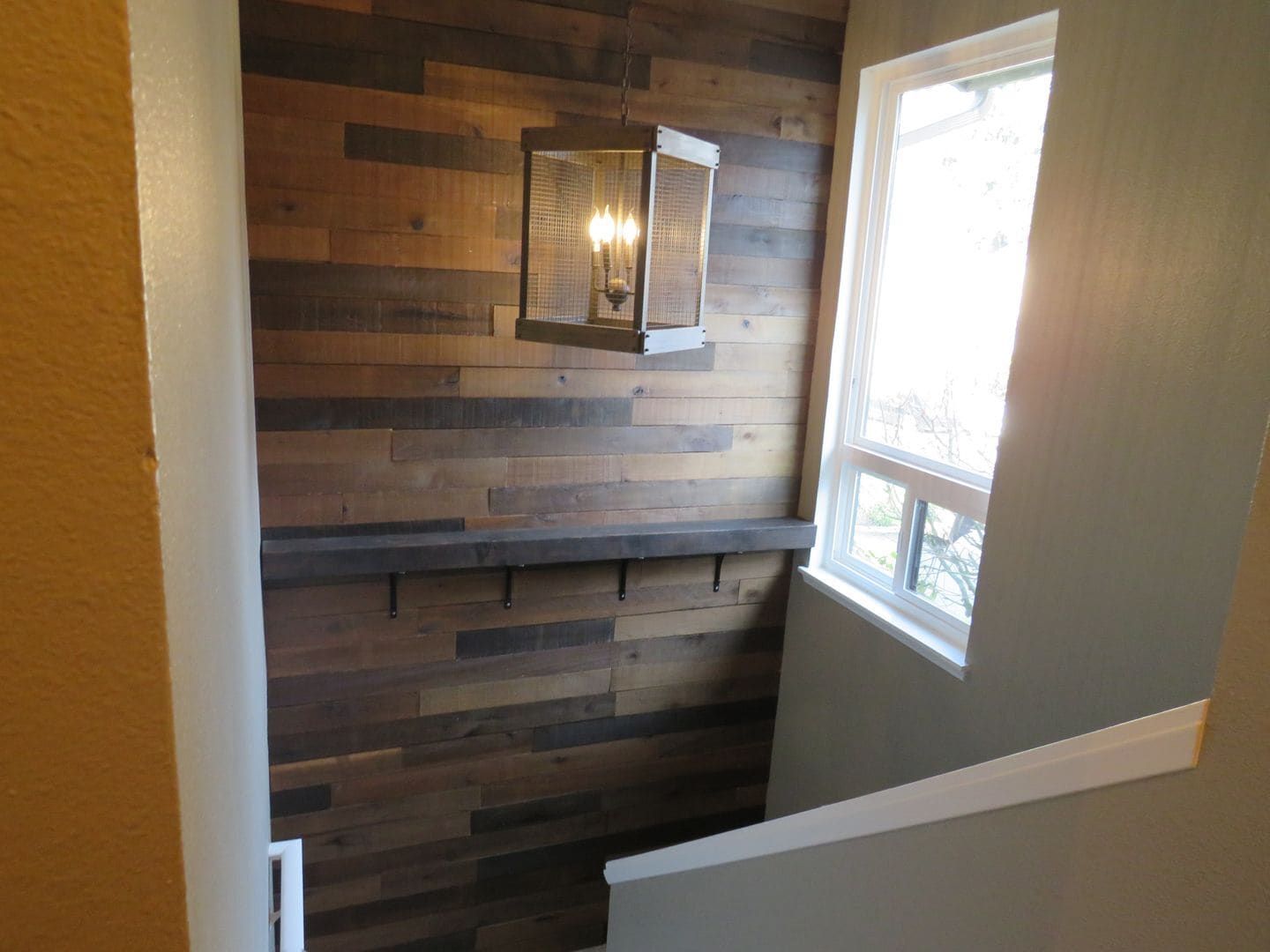 Building Photo - Juanita Townhome in Westwood Village ** 2bed/1.5 bath corner unit with Nice Private Backyard  $21...