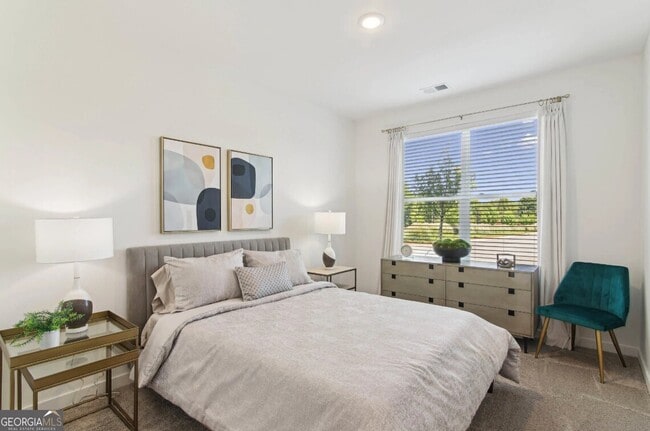 Building Photo - 550 Webb Gin House Rd