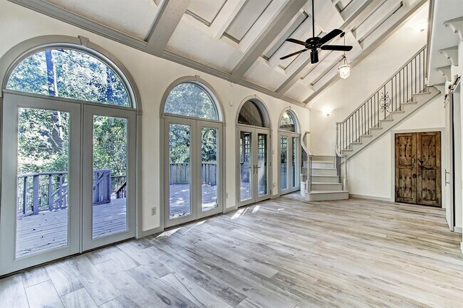 Building Photo - 25 Legend Ln