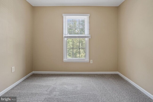 Building Photo - 7706 Hickory Glen Way